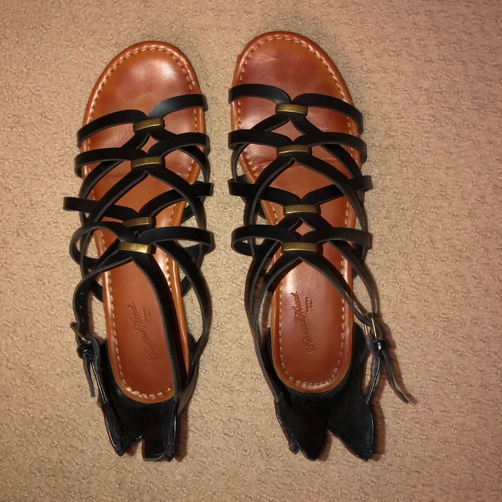 STRAPPY SANDALS